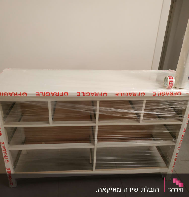 רהיט ארוז להובלה